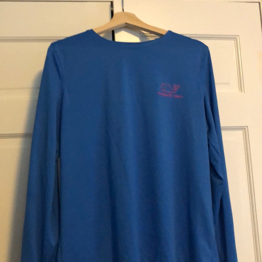 vineyard vines long sleeved tee
